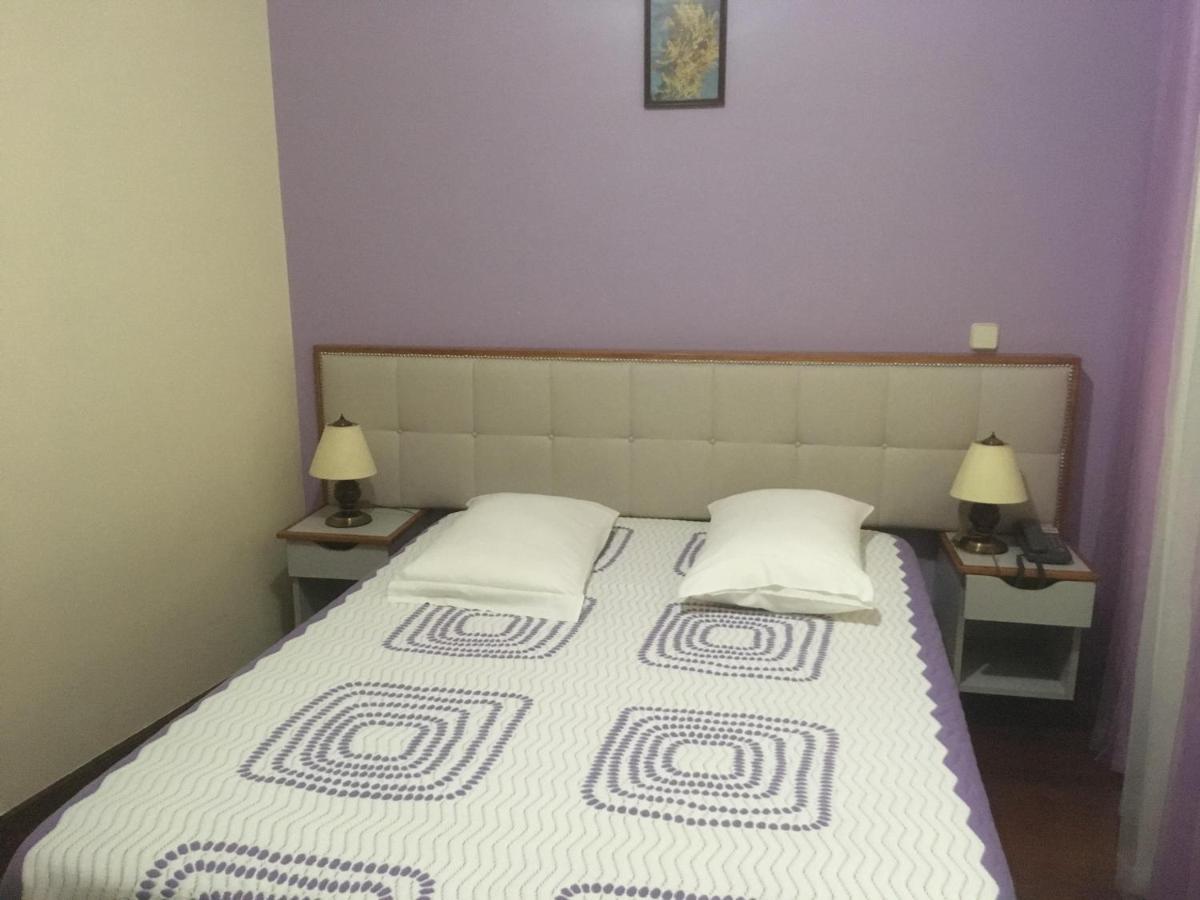 Bed and Breakfast Florinda Chaves Esterno foto